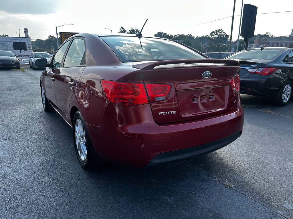 2011 Kia Forte Image 5