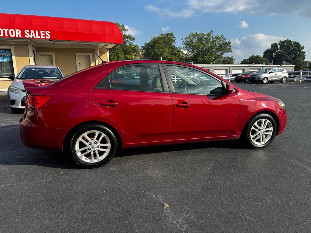 2011 Kia Forte Image 8