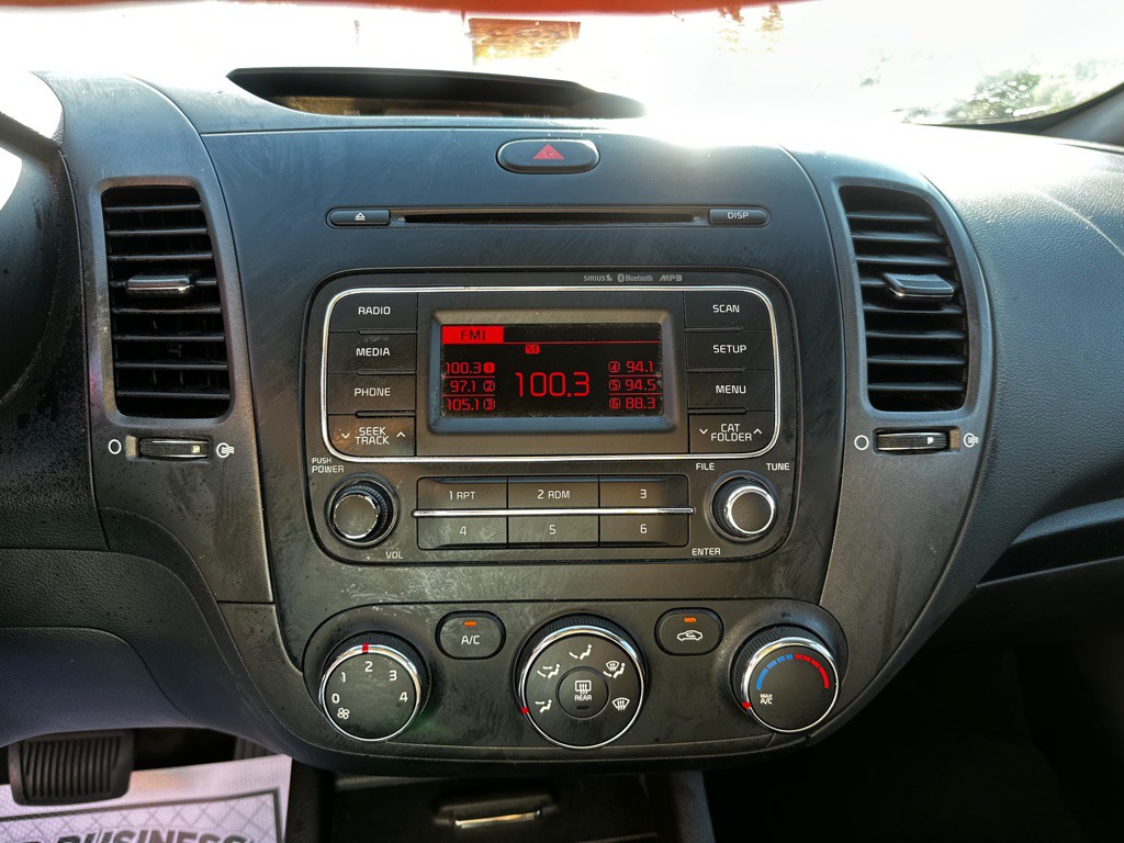 2014 Kia Forte Image 16
