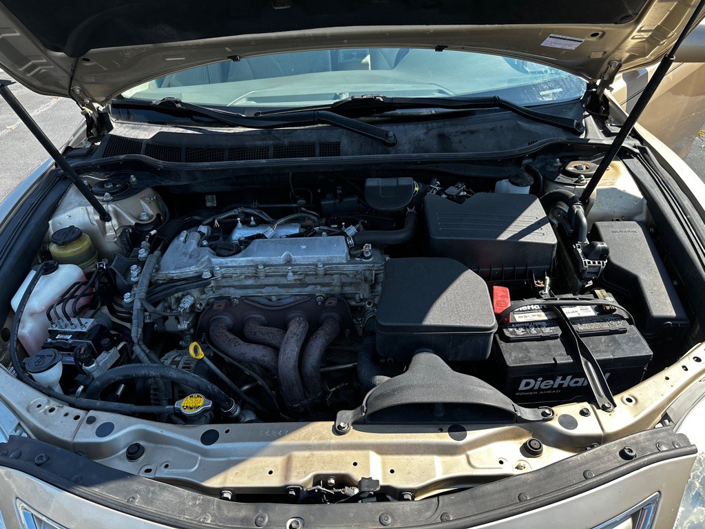 2010 Toyota Camry Image 18