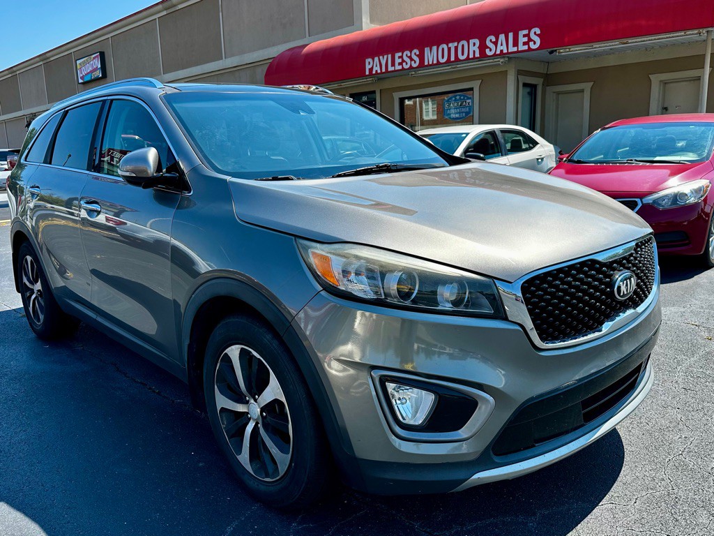 2017 Kia Sorento Image 1