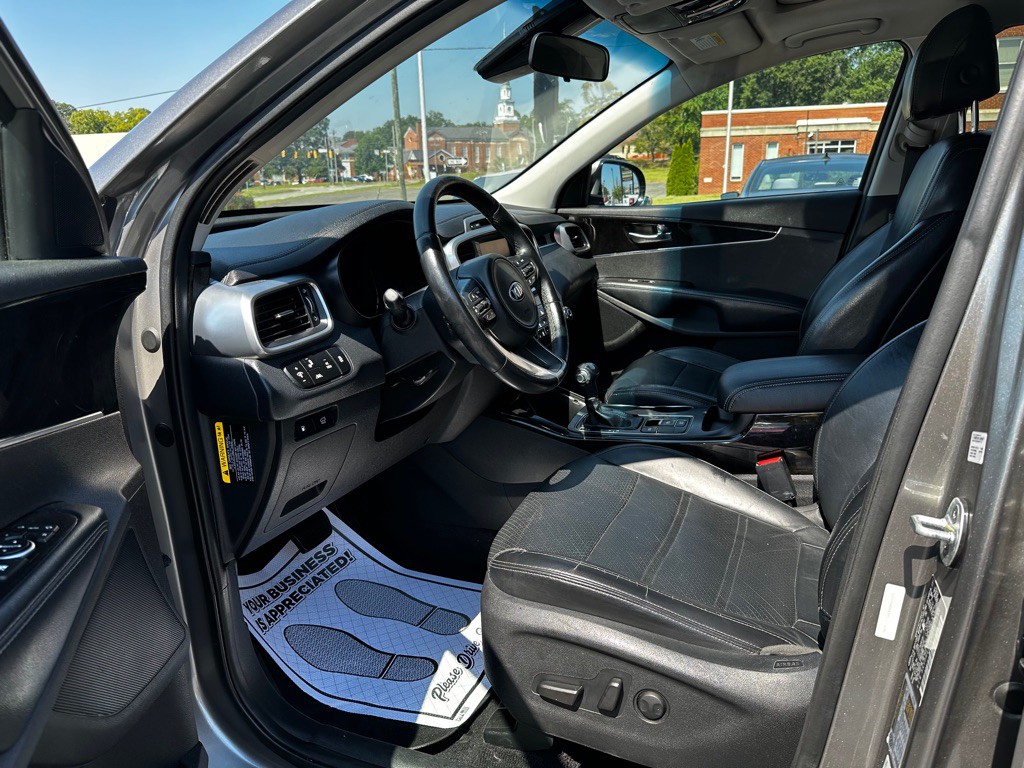 2017 Kia Sorento Image 14