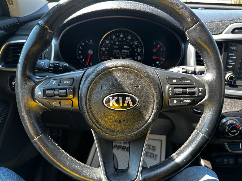 2017 Kia Sorento Image 18