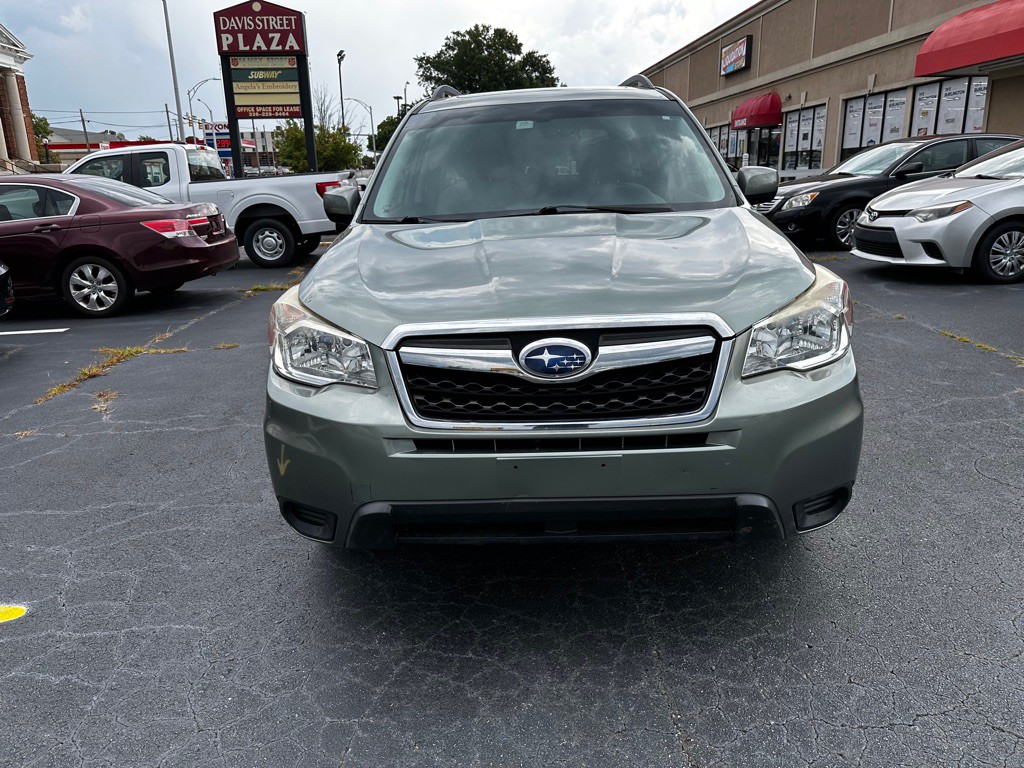 2016 Subaru Forester Image 2