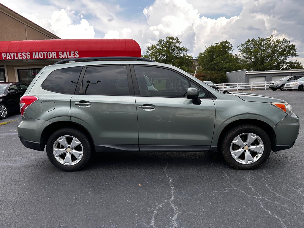 2016 Subaru Forester Image 8