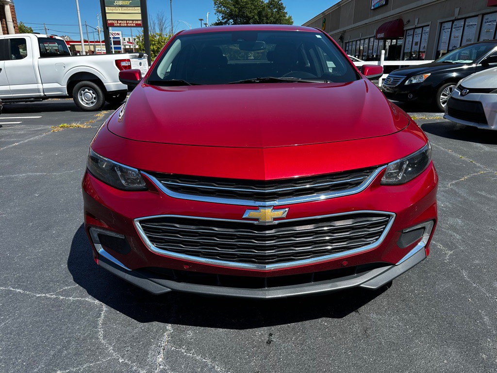 2016 Chevrolet Malibu Image 2