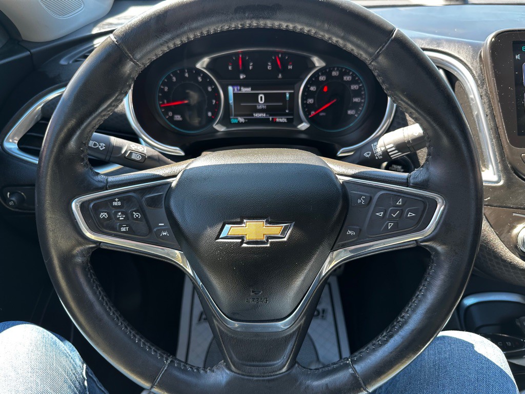 2016 Chevrolet Malibu Image 13
