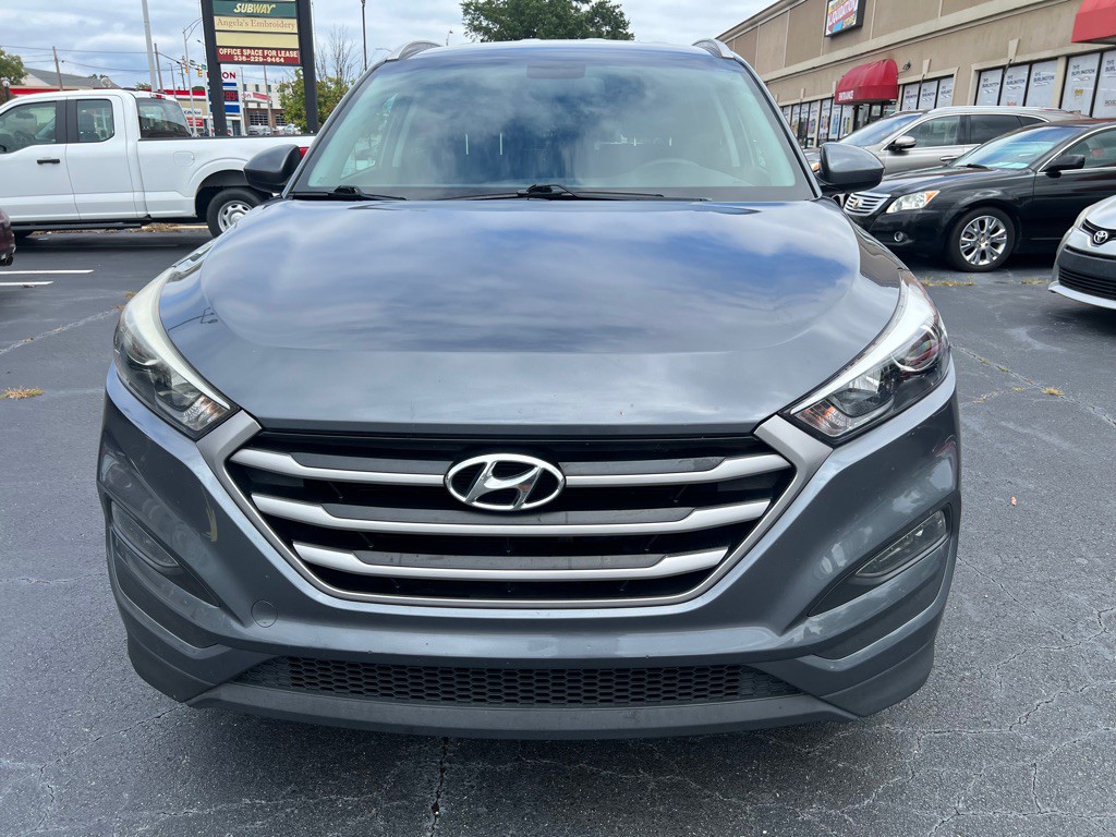 2017 Hyundai Tucson Image 2