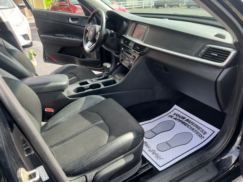 2019 Kia Optima Image 10