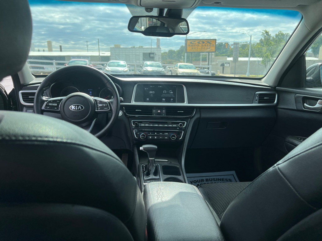 2019 Kia Optima Image 16