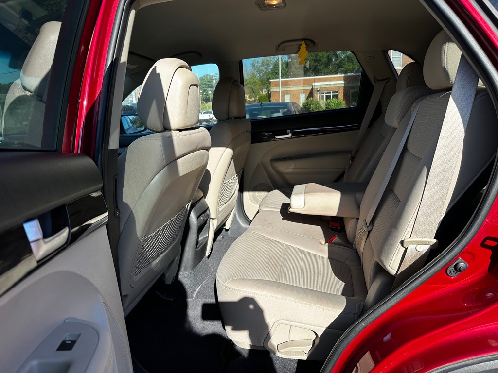2015 Kia Sorento Image 8