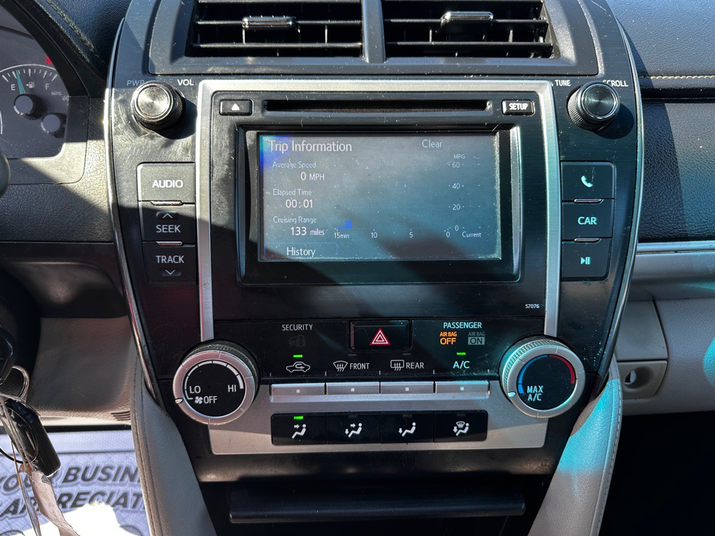 2013 Toyota Camry Image 15
