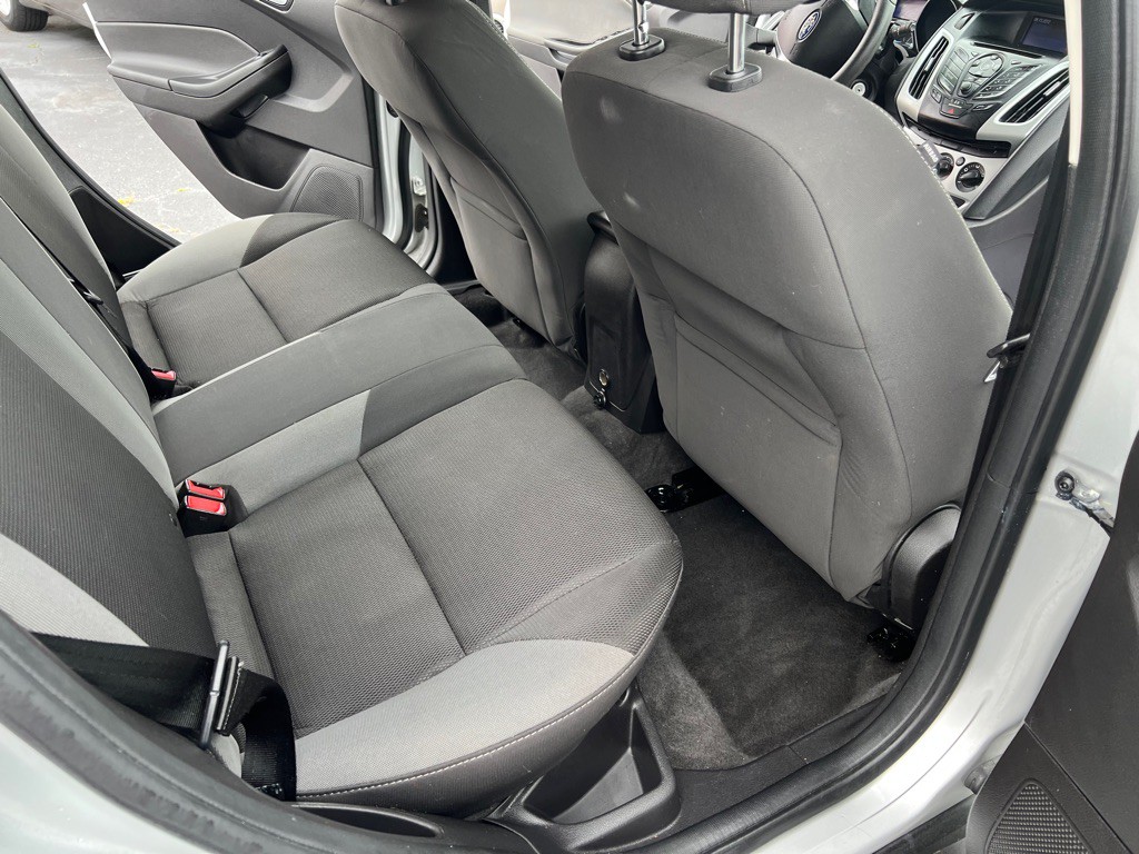 2013 Ford Focus Image 11