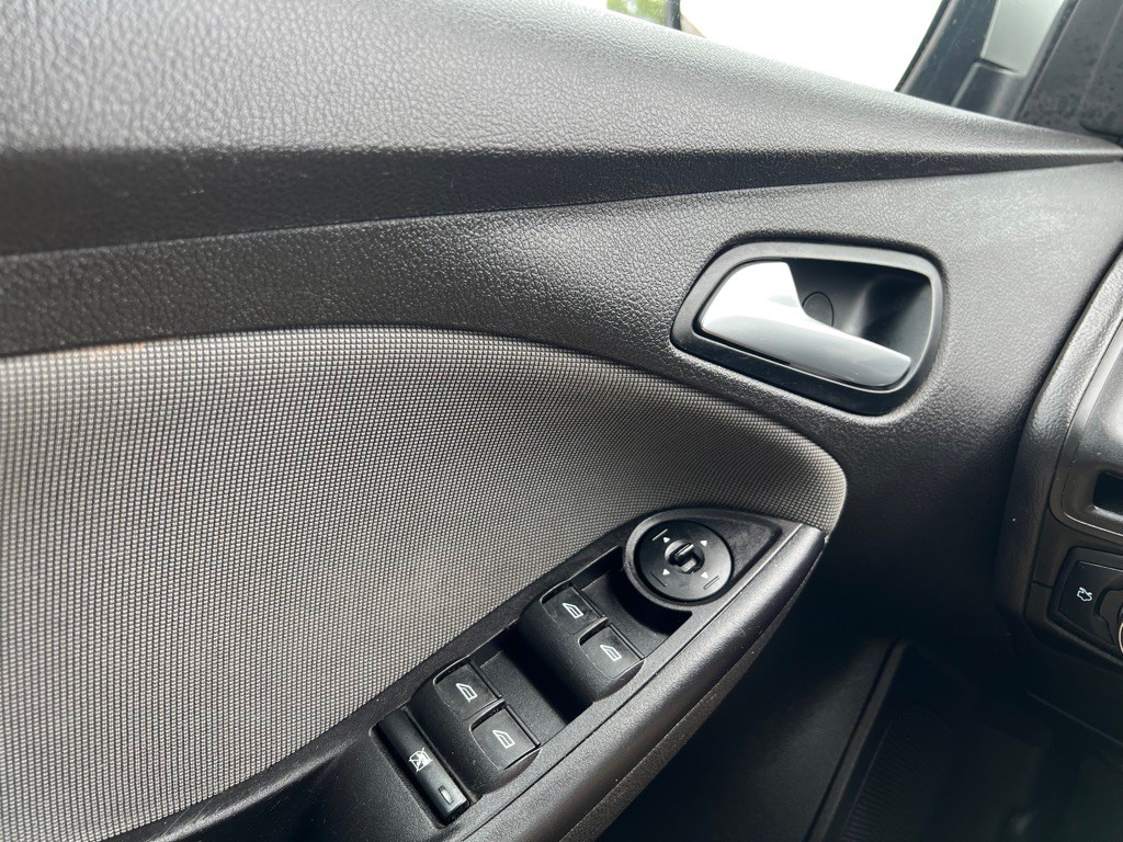 2013 Ford Focus Image 15