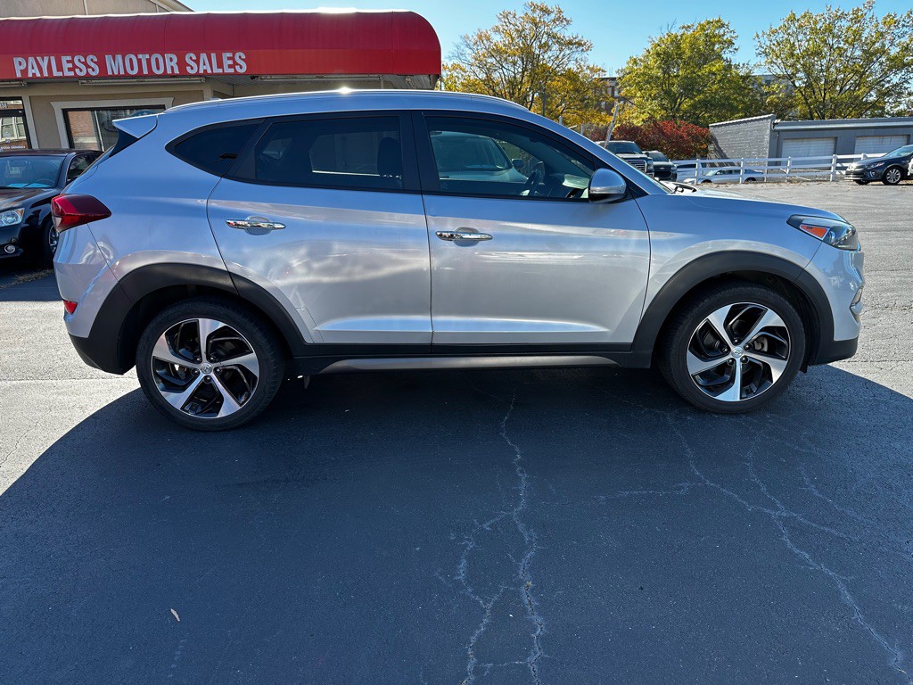 2016 Hyundai Tucson Image 8