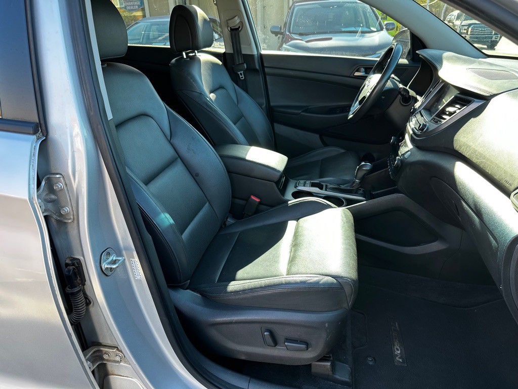 2016 Hyundai Tucson Image 10