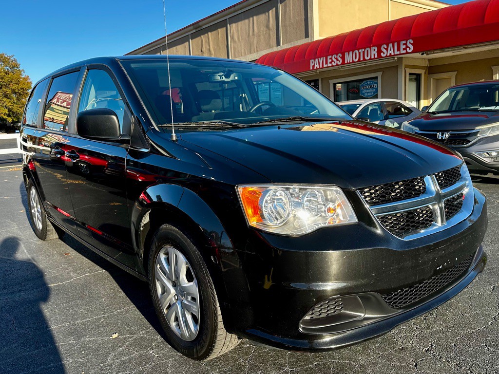 2018 Dodge Grand Caravan Image 1