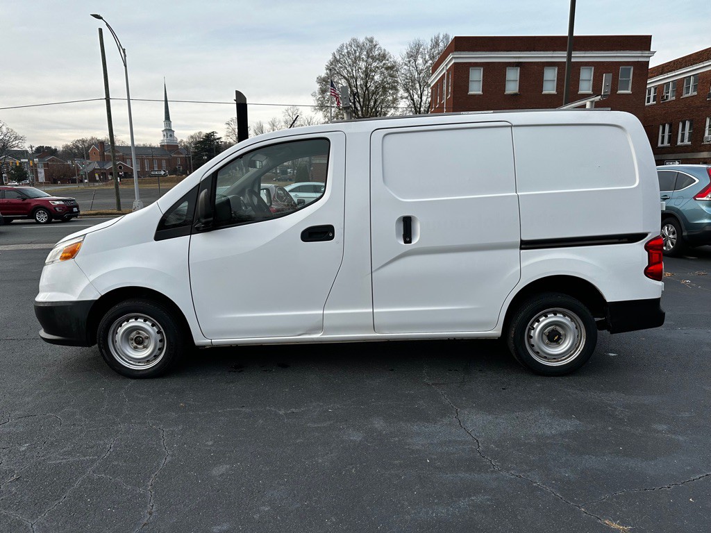 2015 Chevrolet Express Image 4