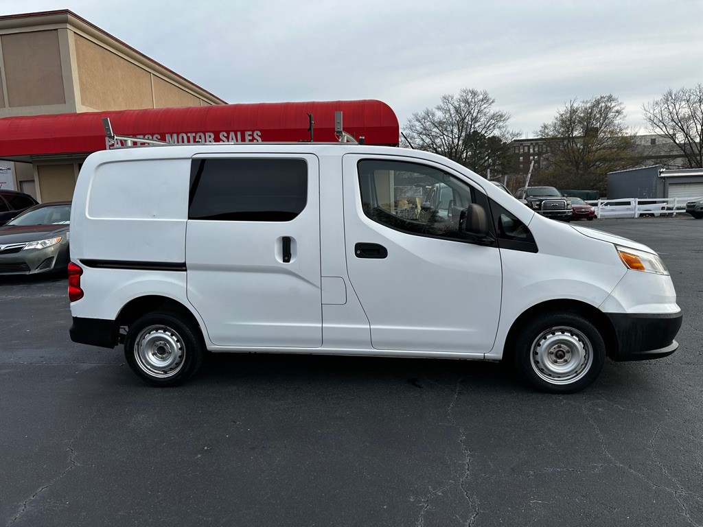 2015 Chevrolet Express Image 8
