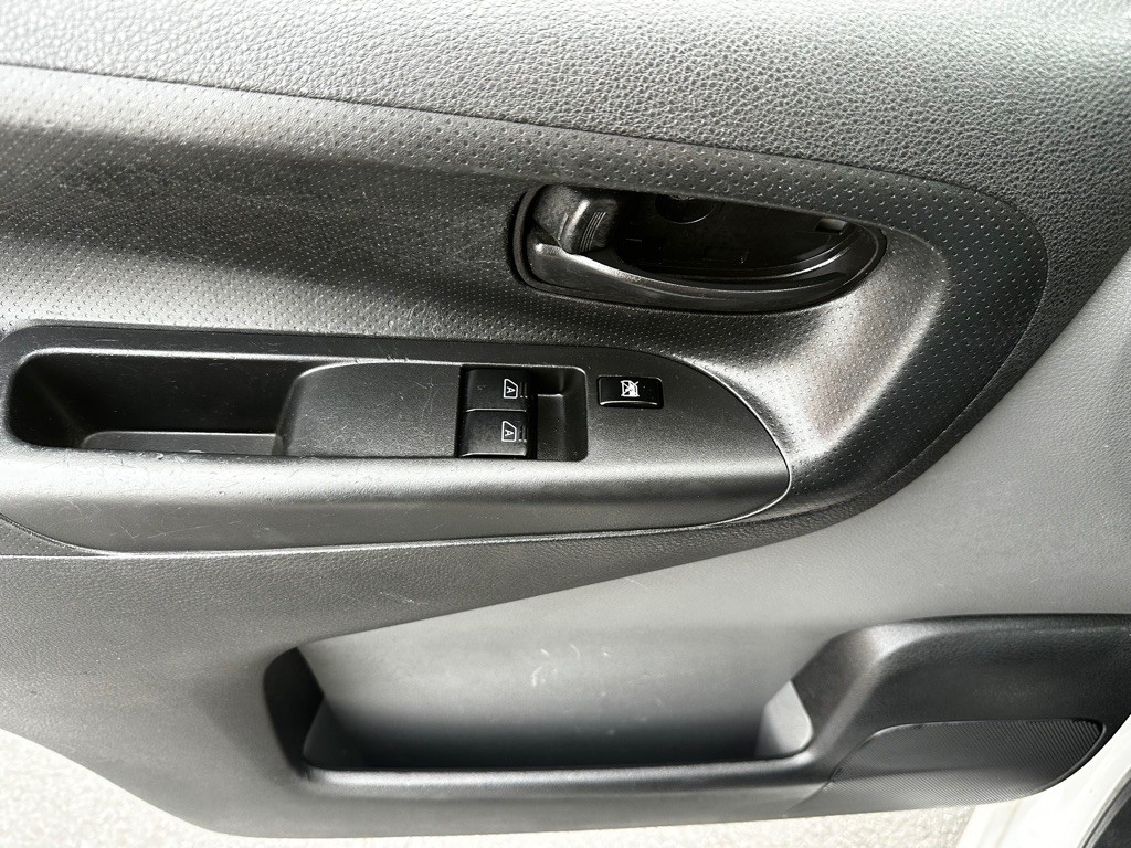 2015 Chevrolet Express Image 13