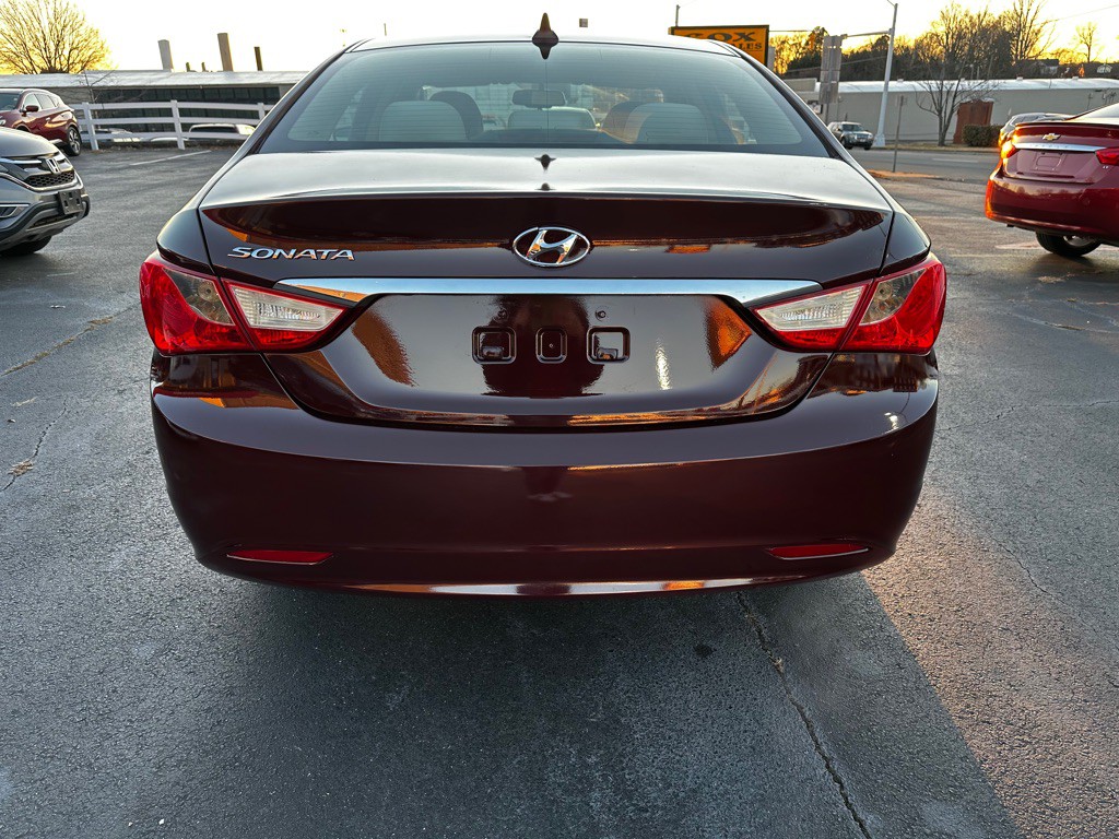 2012 Hyundai Sonata Image 6