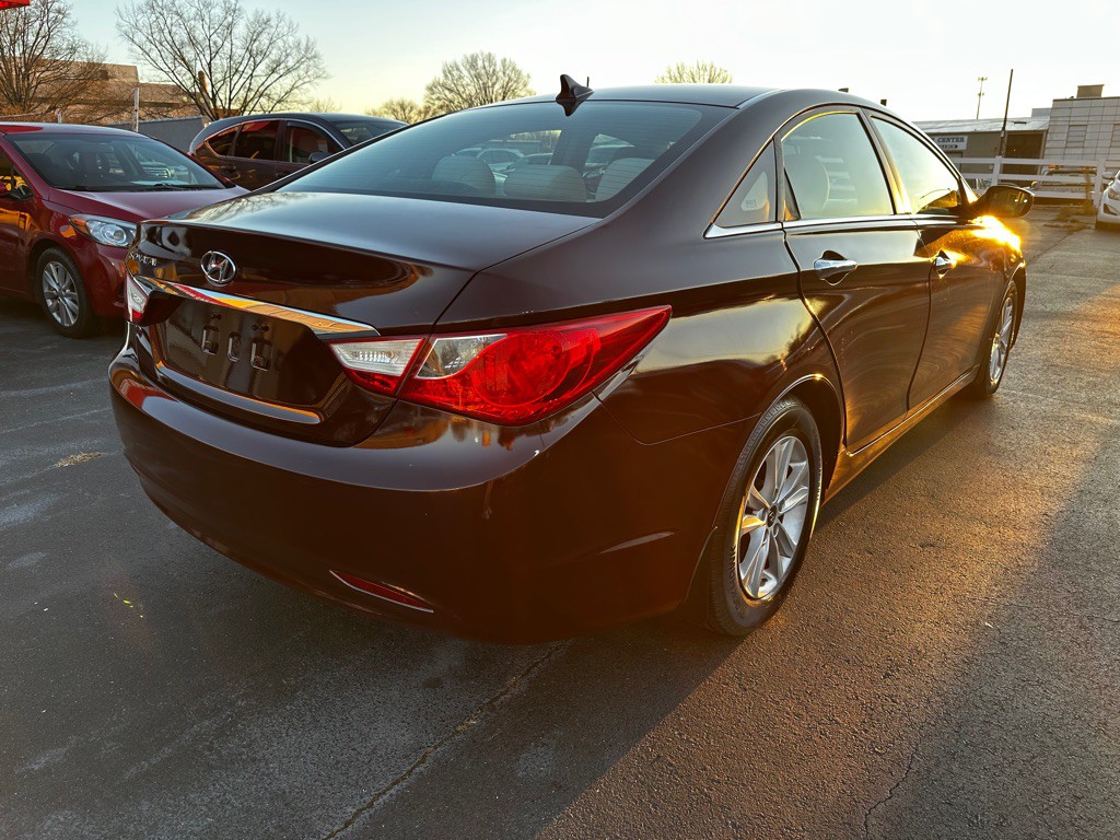 2012 Hyundai Sonata Image 7
