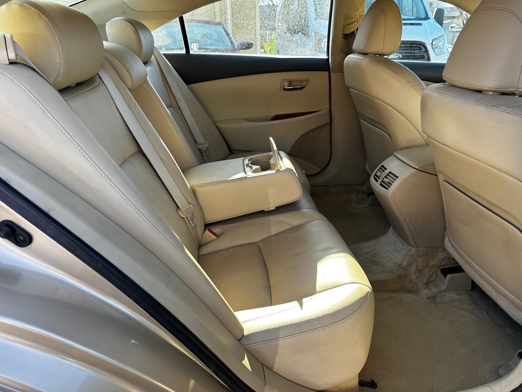 2007 Lexus ES Image 9