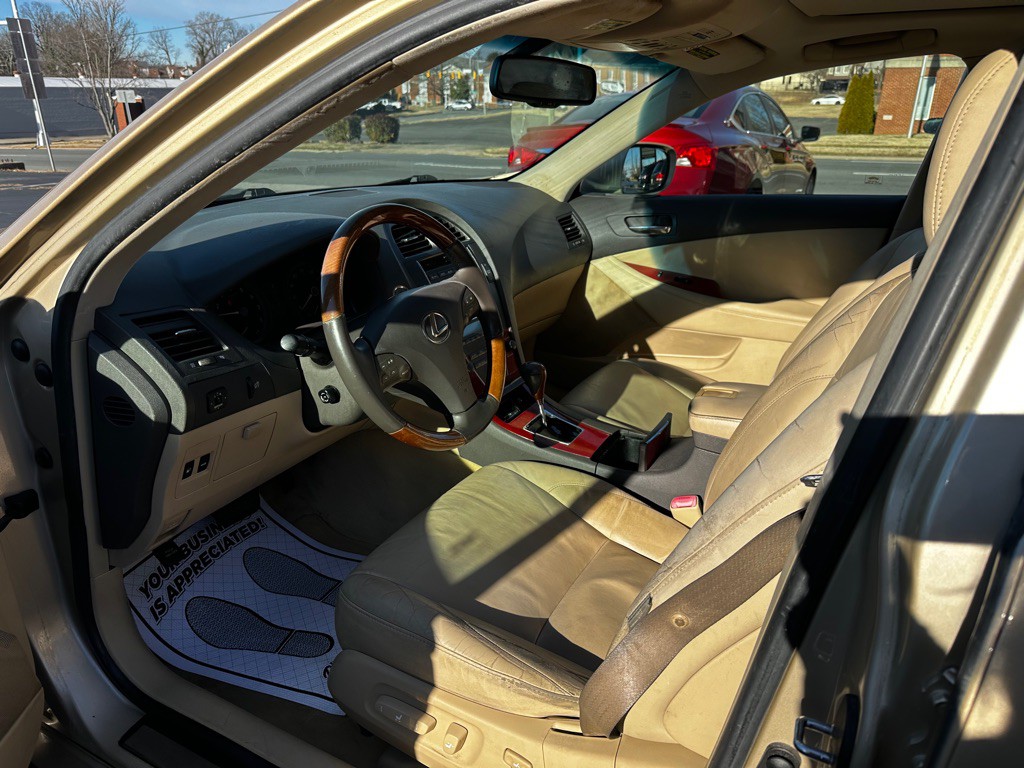 2007 Lexus ES Image 11
