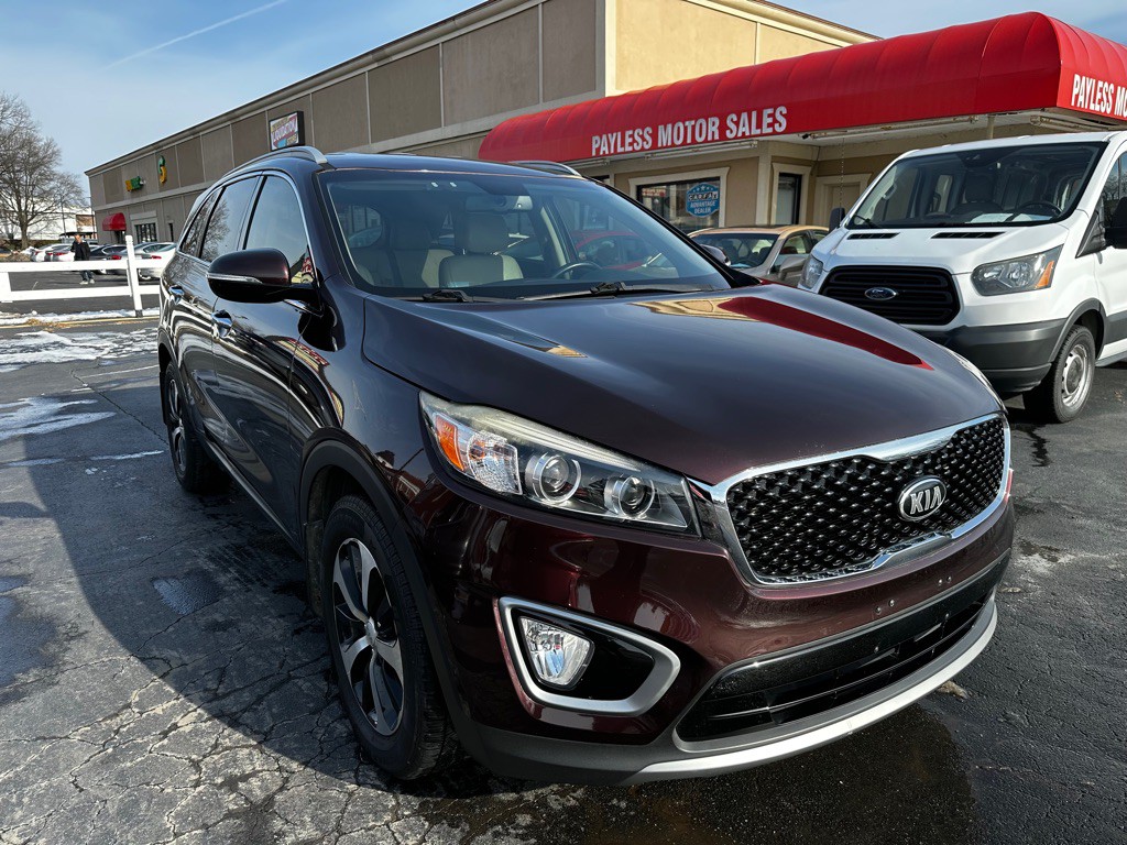 2016 Kia Sorento Image 1