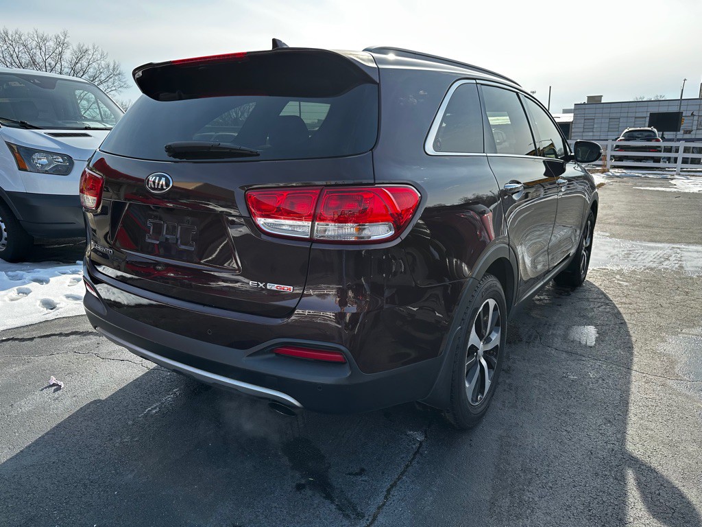 2016 Kia Sorento Image 7