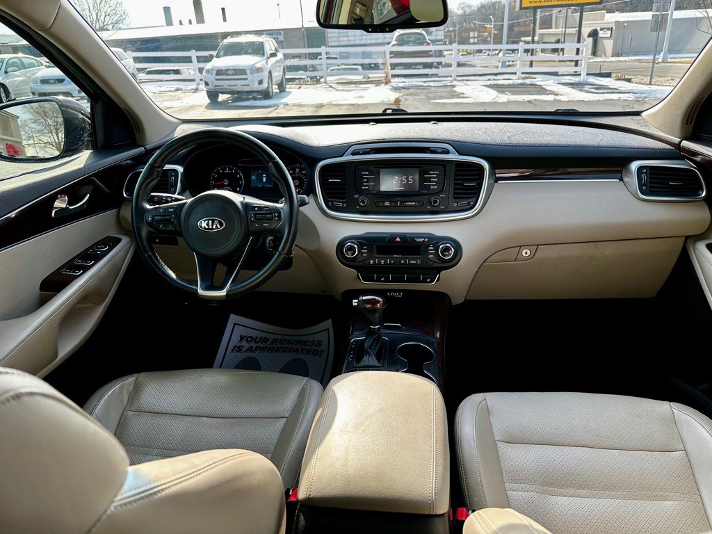 2016 Kia Sorento Image 13