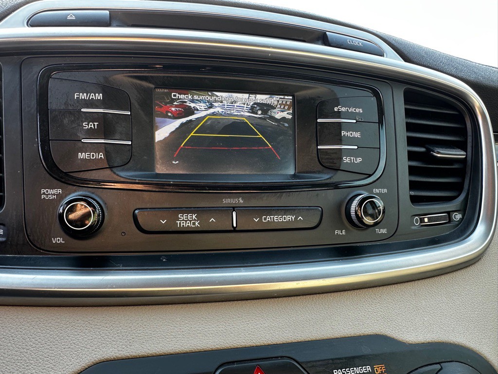 2016 Kia Sorento Image 18