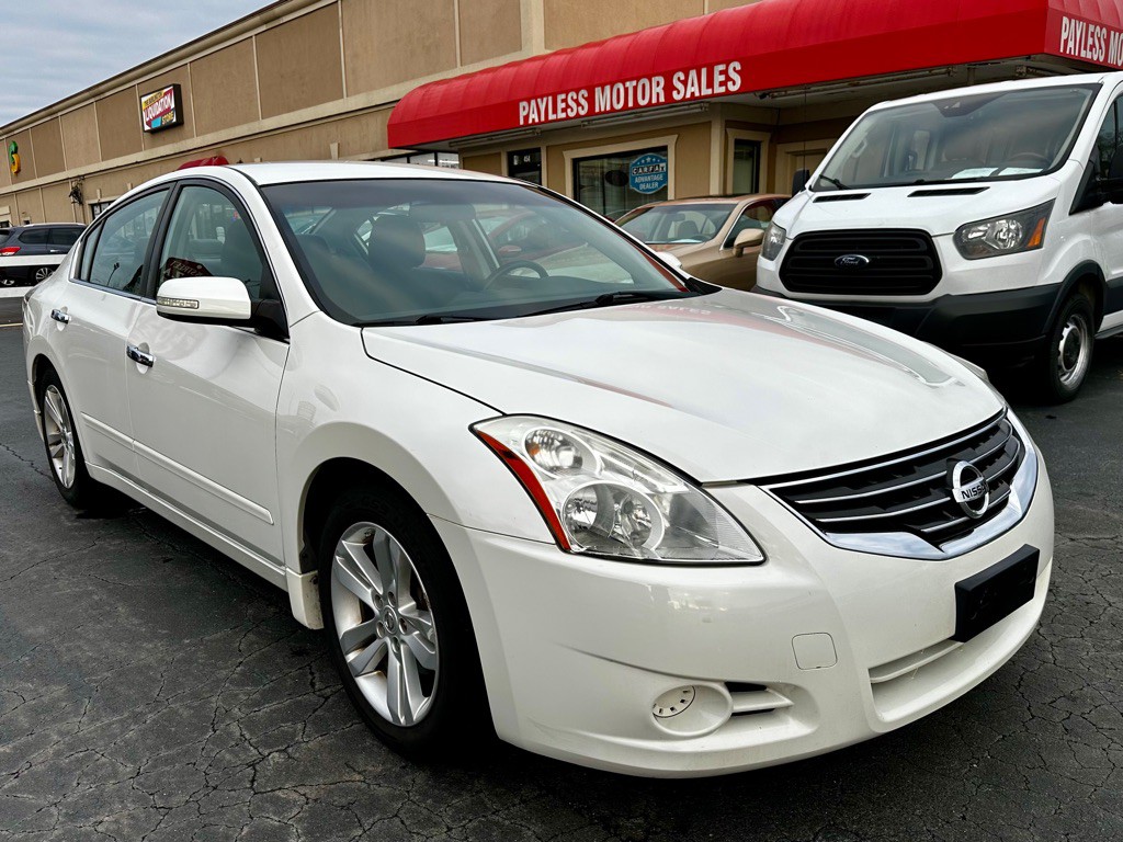 2012 Nissan Altima Image 1
