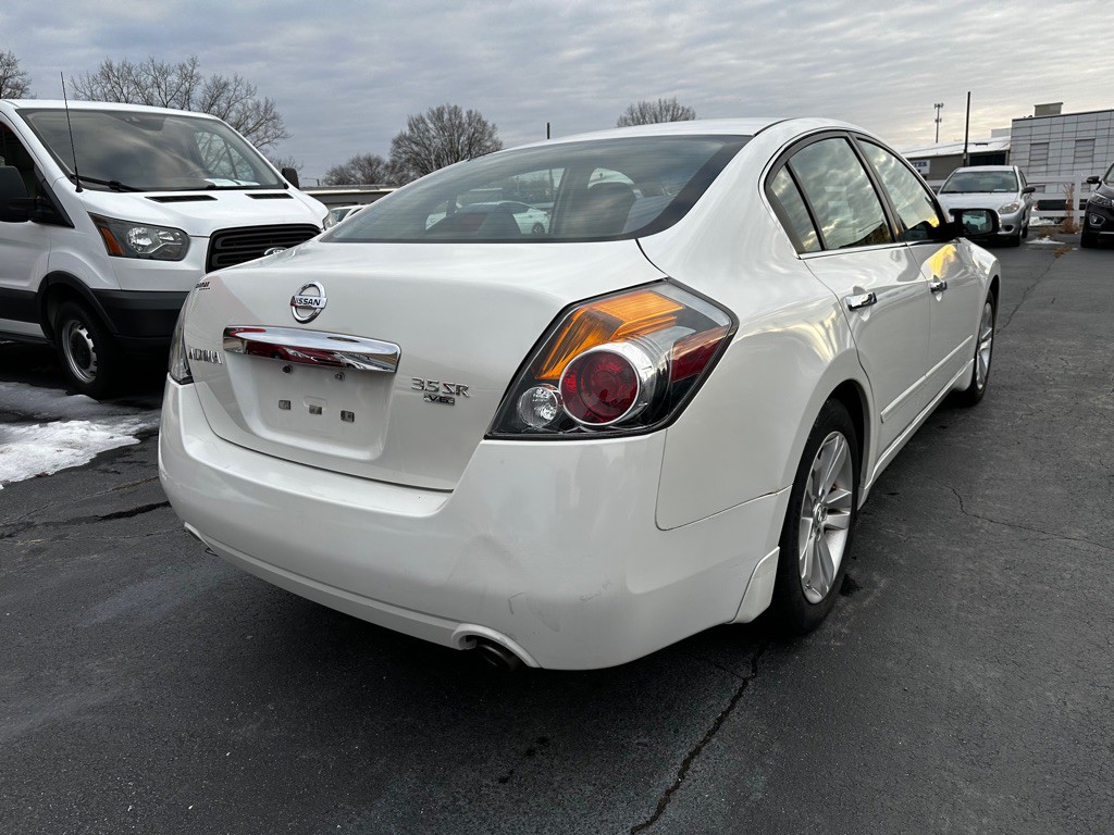 2012 Nissan Altima Image 6