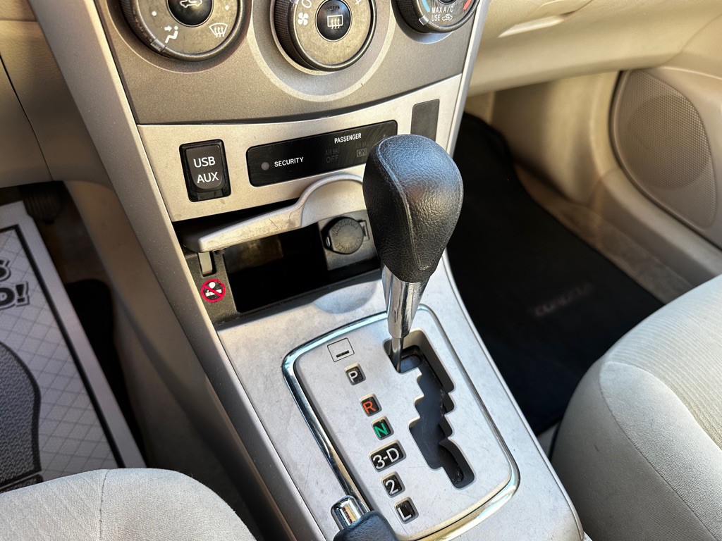 2013 Toyota Corolla Image 17