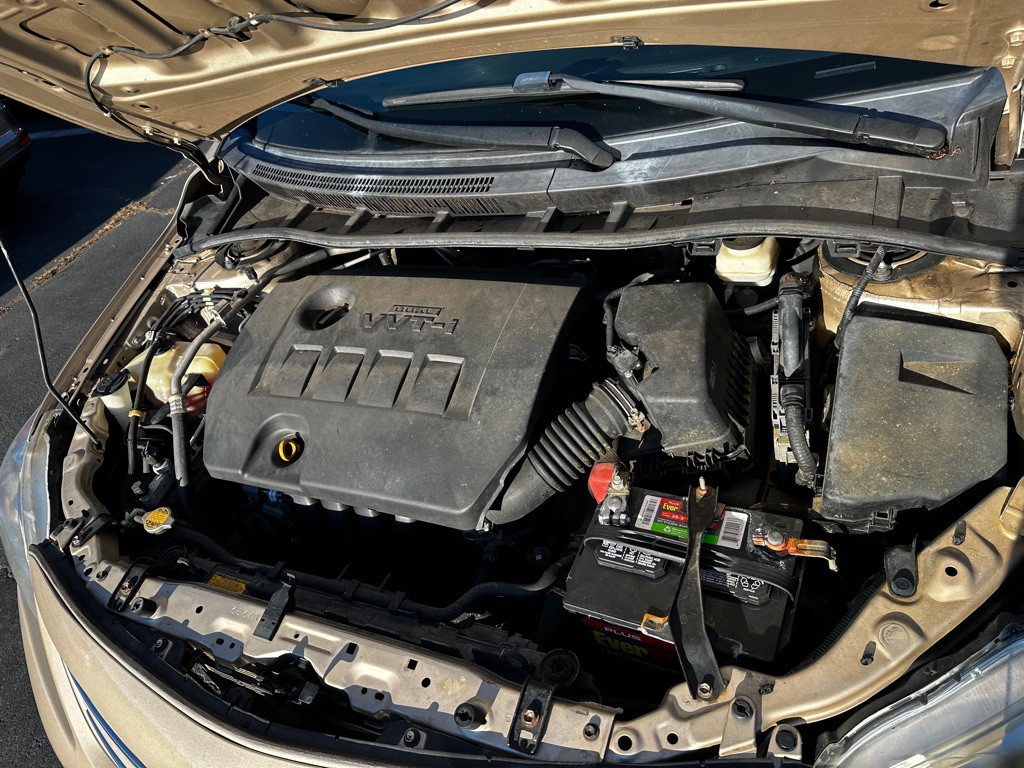 2013 Toyota Corolla Image 20