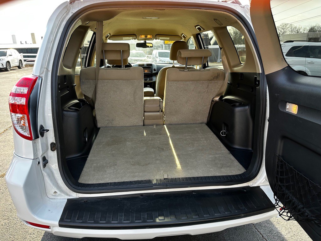 2011 Toyota Rav4 Image 18