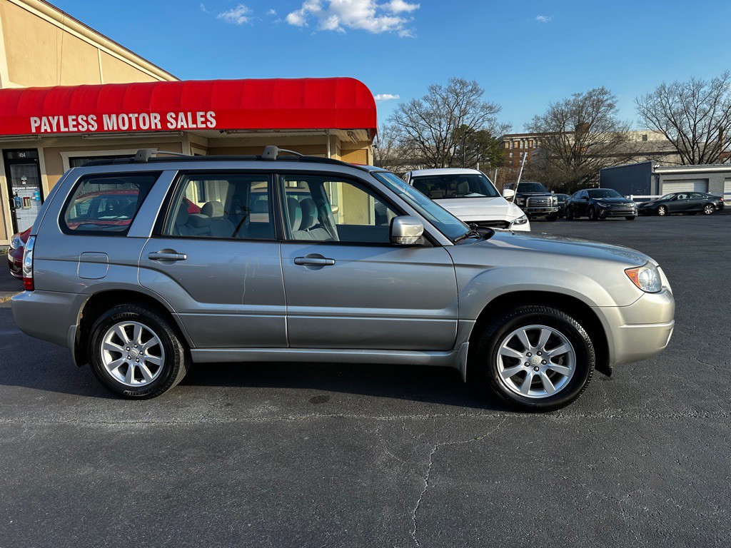 2006 Subaru Forester Image 8