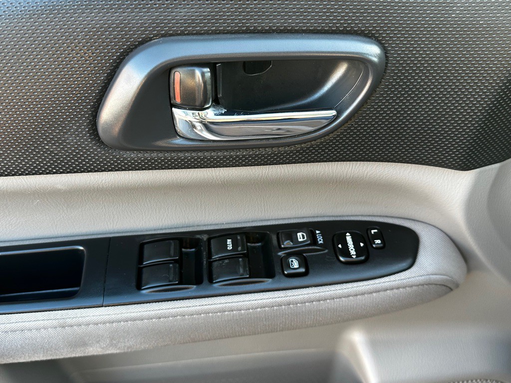 2006 Subaru Forester Image 12