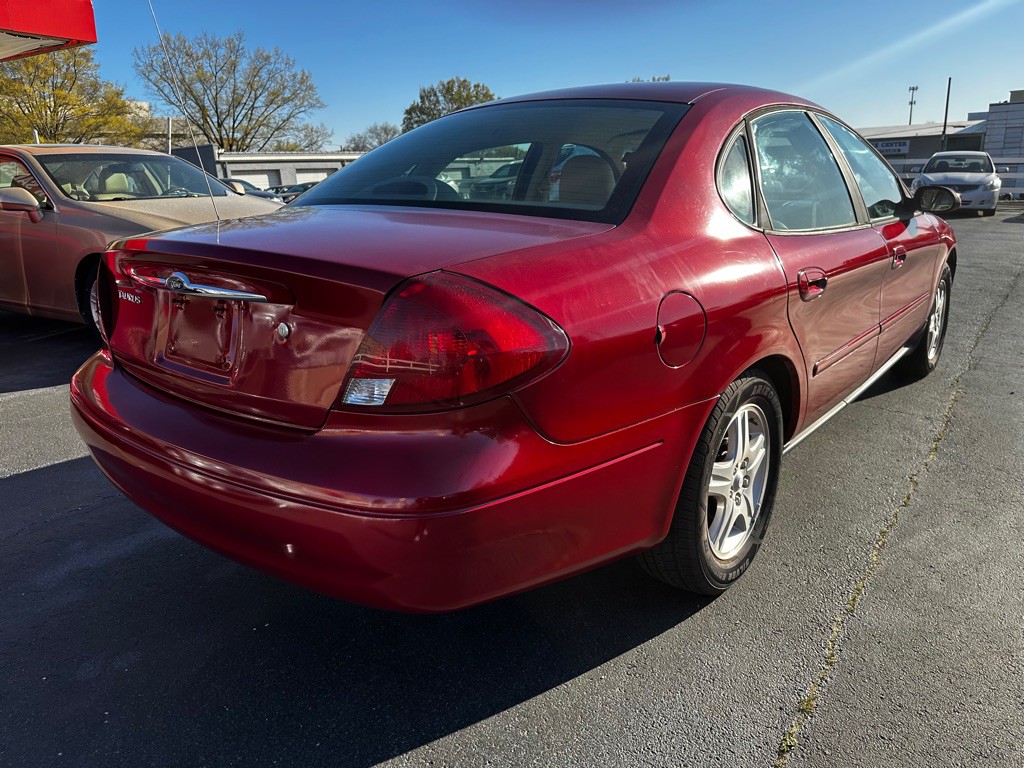 2000 Ford Taurus Image 7
