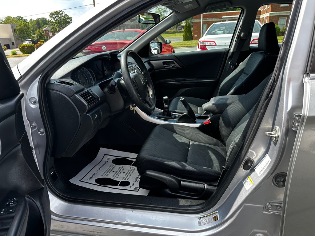 2014 Honda Accord Image 11
