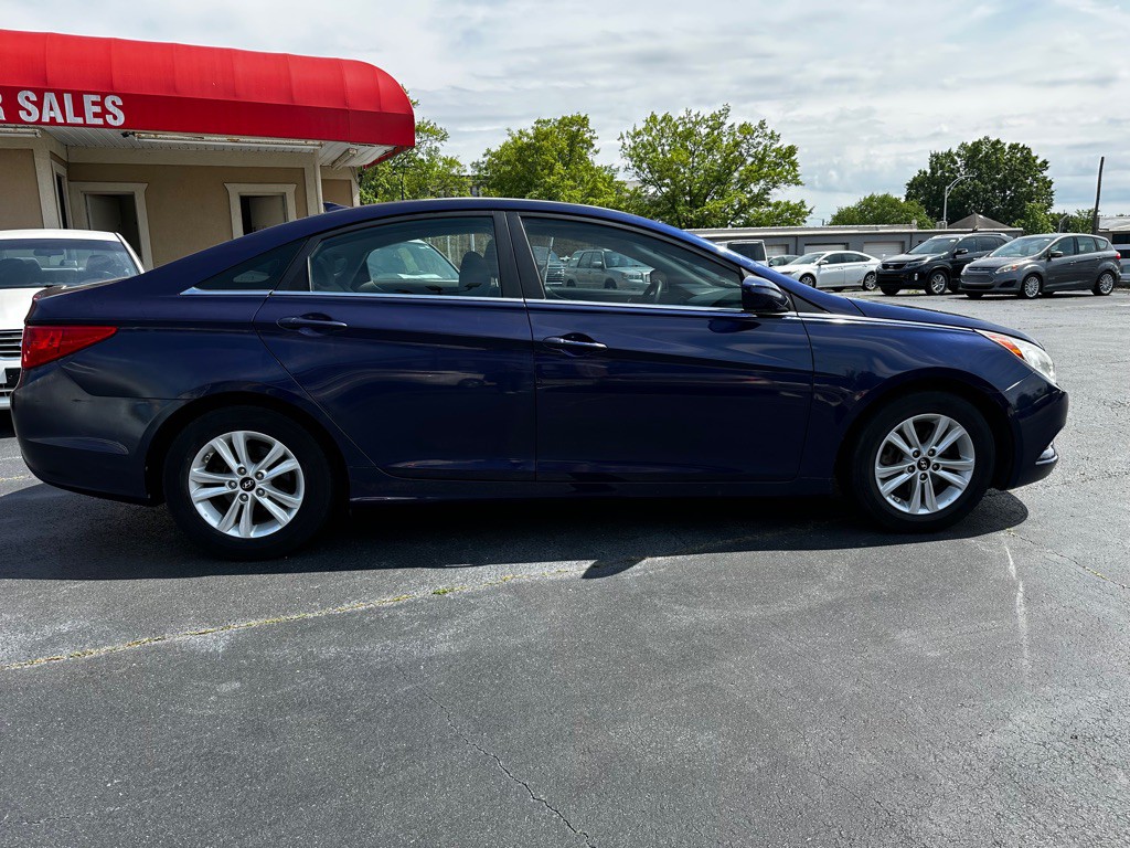 2013 Hyundai Sonata Image 8