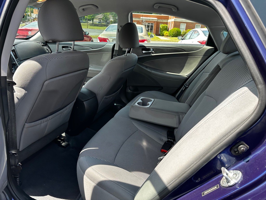 2013 Hyundai Sonata Image 9