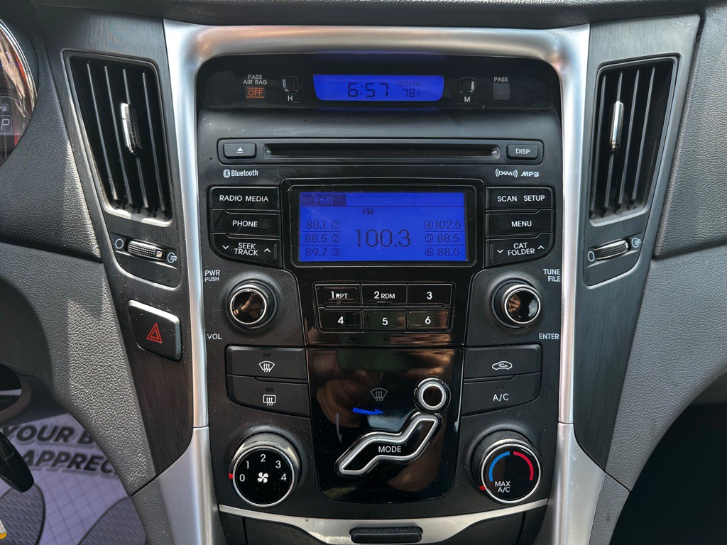 2013 Hyundai Sonata Image 15