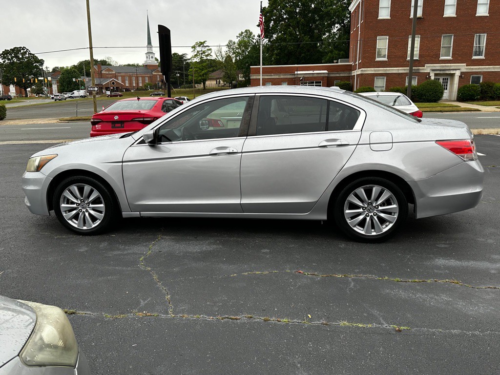 2011 Honda Accord Image 4