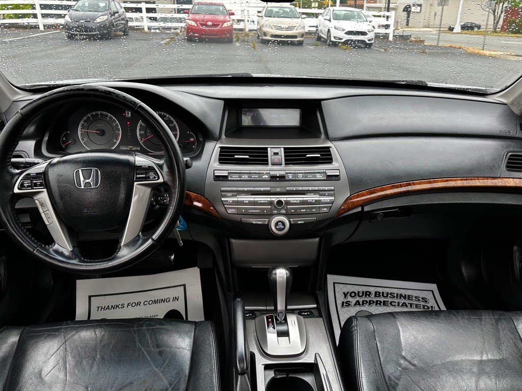 2011 Honda Accord Image 12