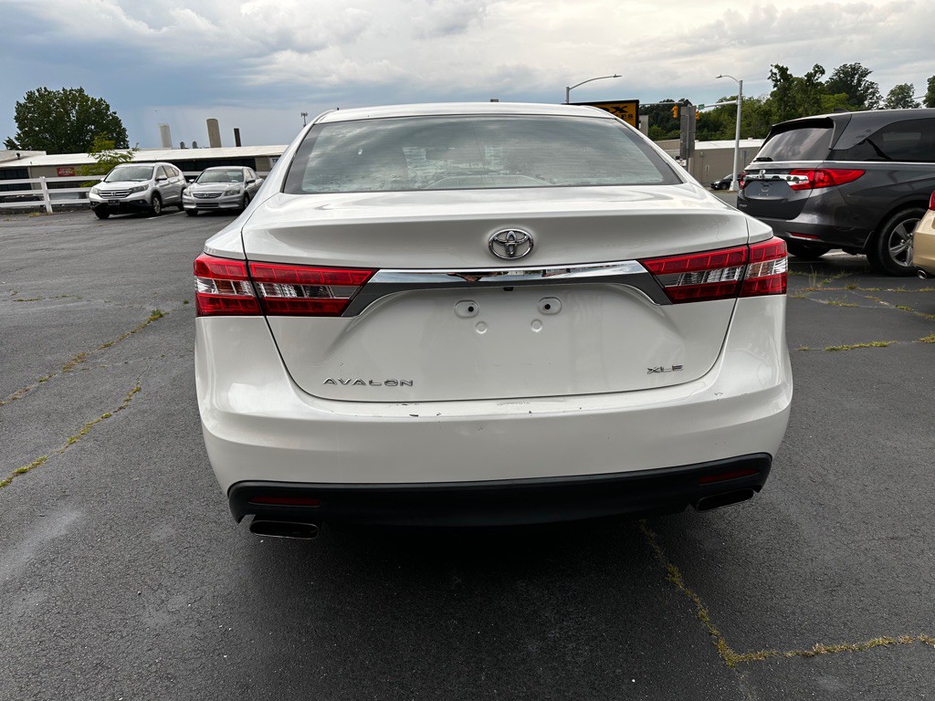 2014 Toyota Avalon Image 6