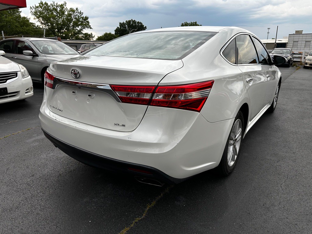 2014 Toyota Avalon Image 7