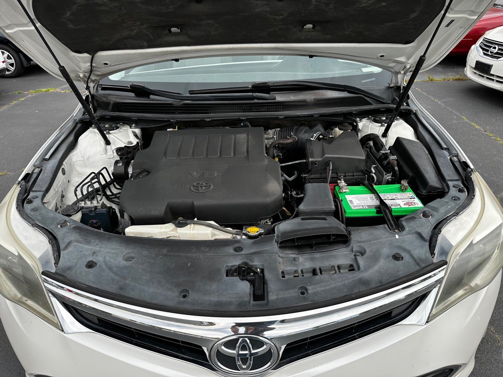 2014 Toyota Avalon Image 21