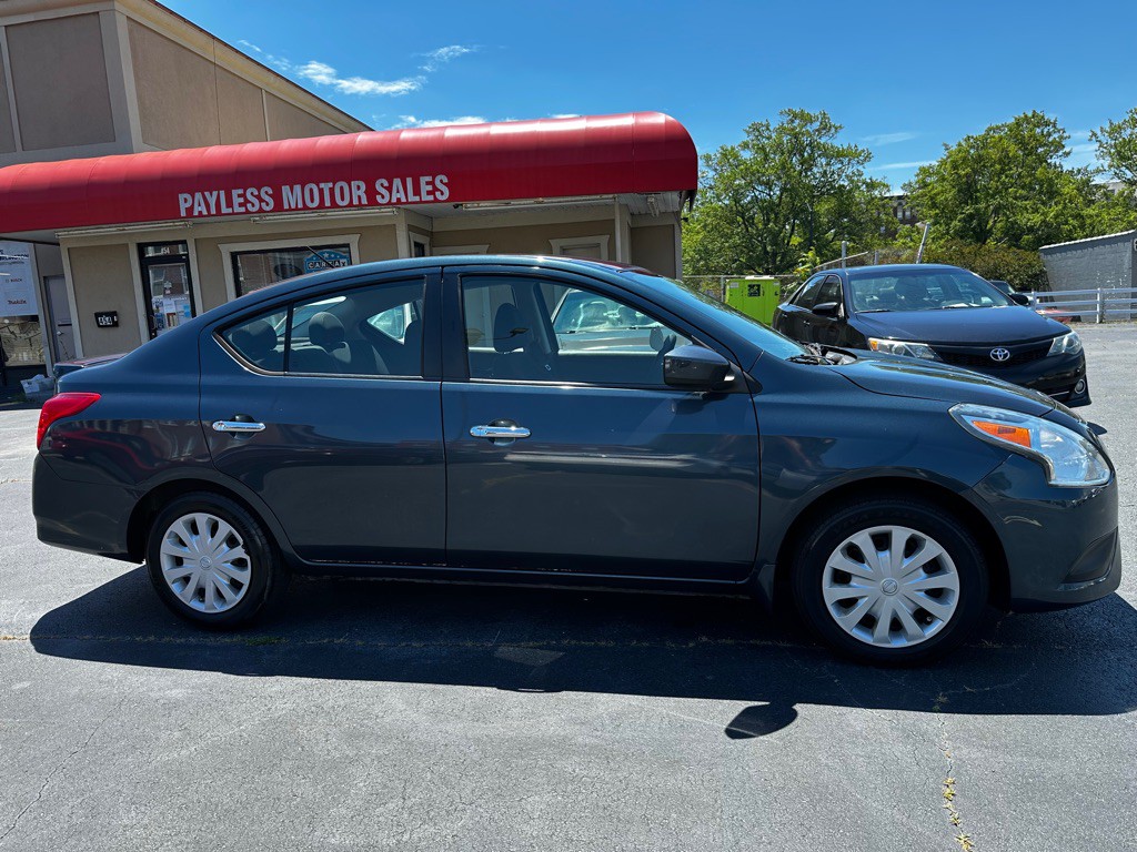 2015 Nissan Versa Image 8